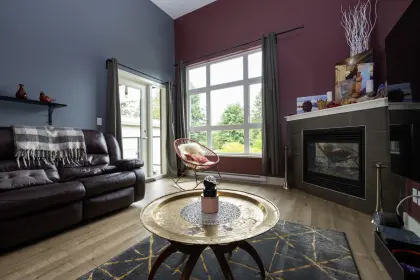 302 5682 Wharf Avenue, Sechelt, BC, Sechelt — Apartment/Condo for sale