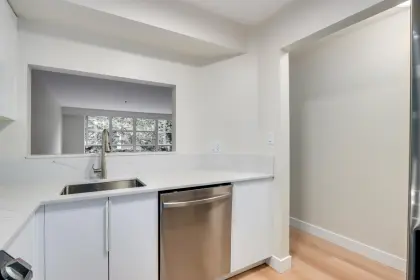 208 1705 Nelson Street, Vancouver, BC, Vancouver — Apartment/Condo for sale