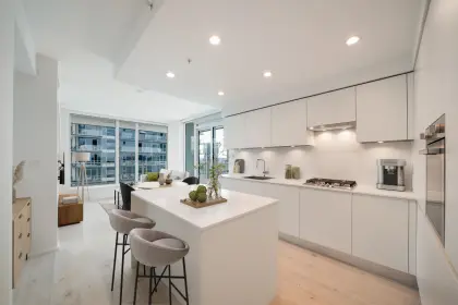 2105 3809 Evergreen Place, Burnaby, BC, Burnaby — Apartment/Condo for sale