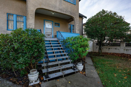 4066 Triumph Street, Burnaby, BC, Burnaby — Single Family Residence for sale