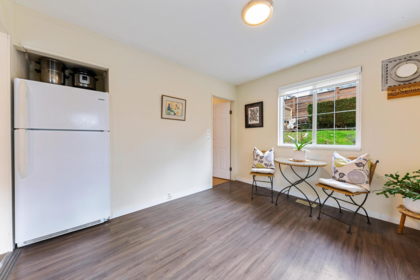 866 Finlay Street, White Rock, BC, White rock — Single Family Residence for sale