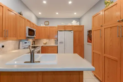 33 6100 Woodwards Road, Richmond, BC, Richmond — Townhouse for sale