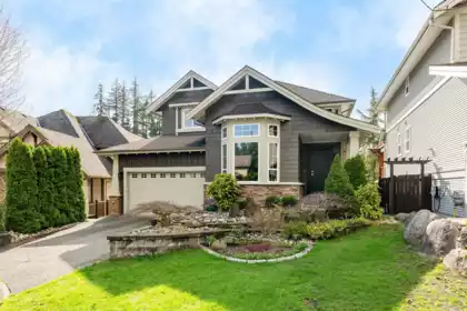 11 Maple Drive, Port Moody, BC, Port Moody — Single Family Residence for sale