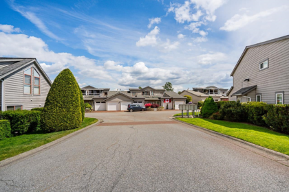 9 323 Governors Court, New Westminster, BC, New Westminster — Townhouse for sale