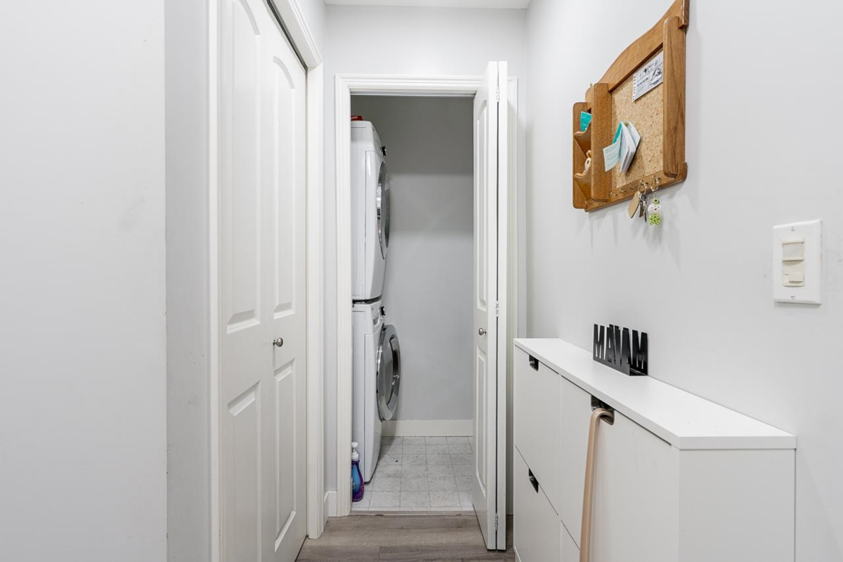 Entry Foyer Photo of 315 8955 Edward Street, Chilliwack, BC