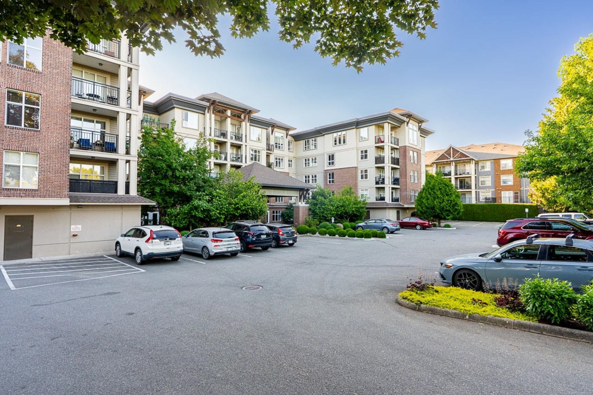 Living Room Photo of 315 8955 Edward Street, Chilliwack, BC