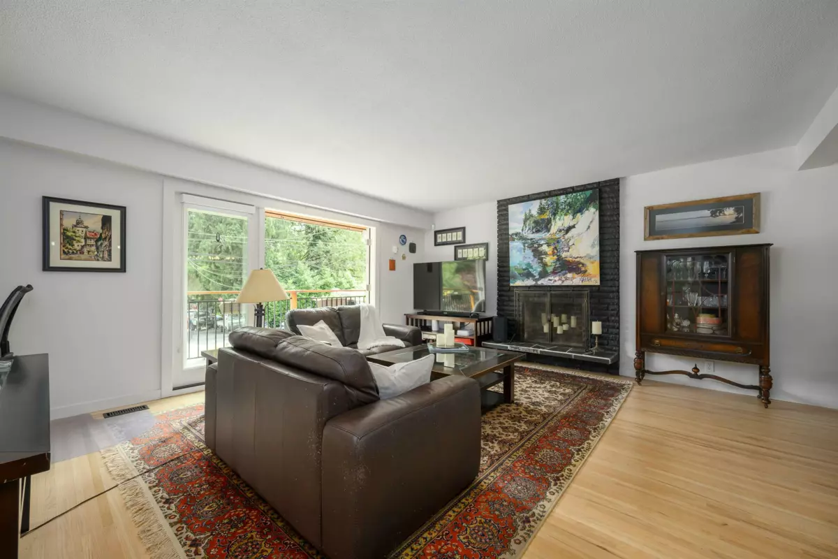 Dining Area Photo of 775 Seymour Boulevard, North Vancouver, BC
