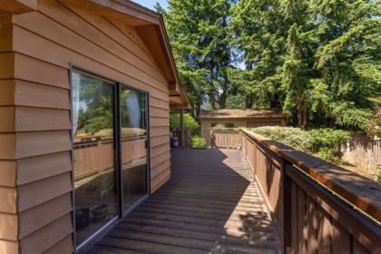 1064 Rosamund Road, Gibsons, BC, Gibsons — Single Family Residence for sale