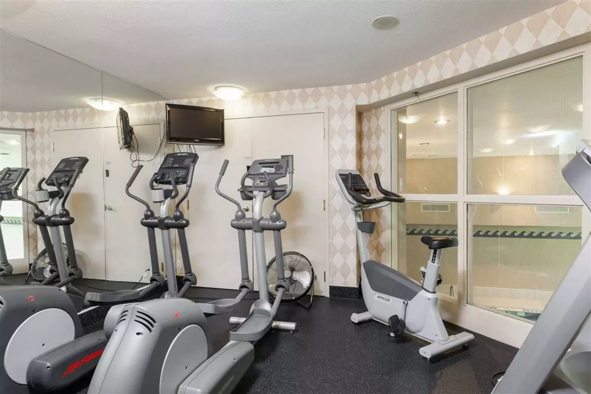 Hallway Photo of 907 1288 Marinaside Crescent, Vancouver, BC