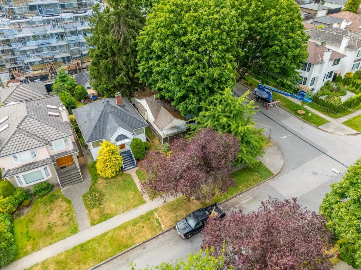 Kitchen Photo of 8019 Shaughnessy Street, Vancouver, BC