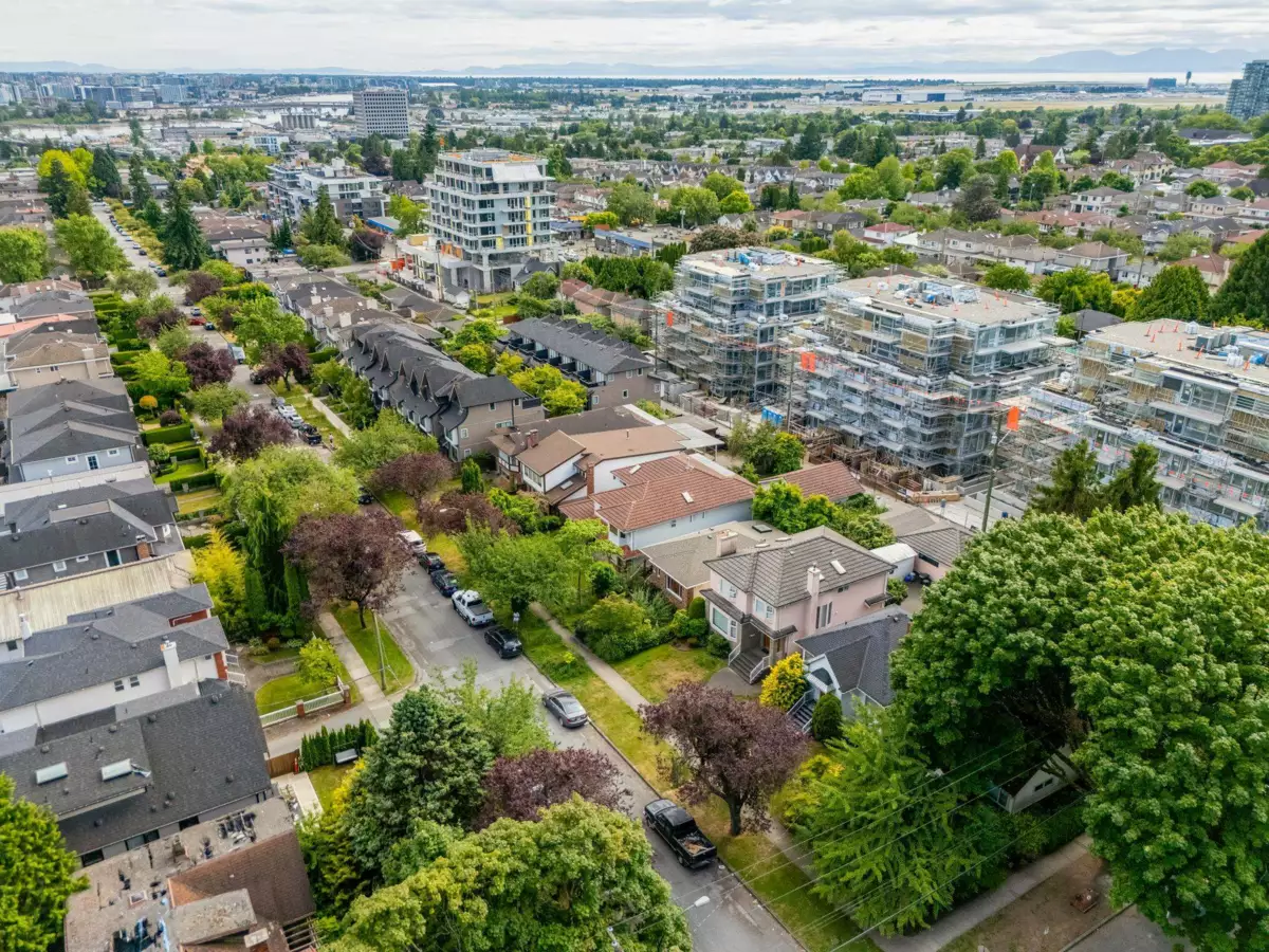 Primary Bedroom Photo of 8019 Shaughnessy Street, Vancouver, BC