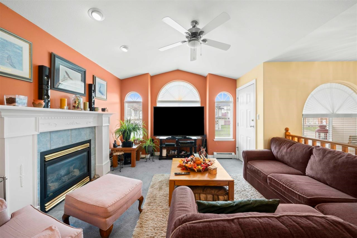 Family Room Photo of 31533 Homestead Crescent, Abbotsford, BC