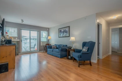 410 20750 Duncan Way, Langley, BC, Langley — Apartment/Condo for sale