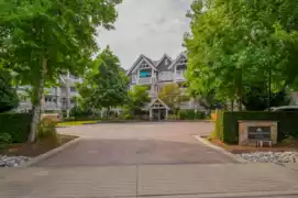 410 20750 Duncan Way, Langley, BC