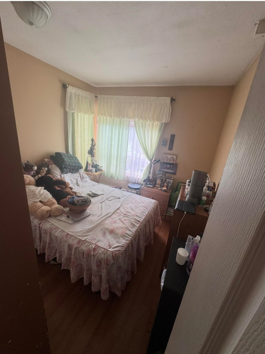 Primary Bedroom Photo of 302 688 E 56th Avenue, Vancouver, BC