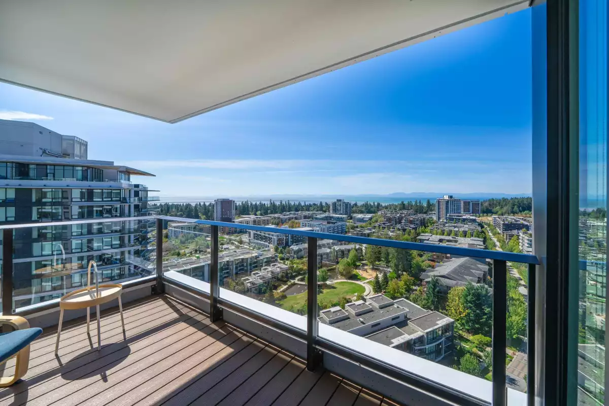 Exterior Rear Photo of 2001 5629 Birney Avenue, Vancouver, BC