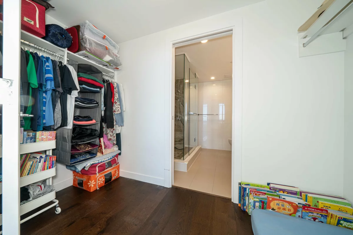 Powder Room Photo of 2001 5629 Birney Avenue, Vancouver, BC