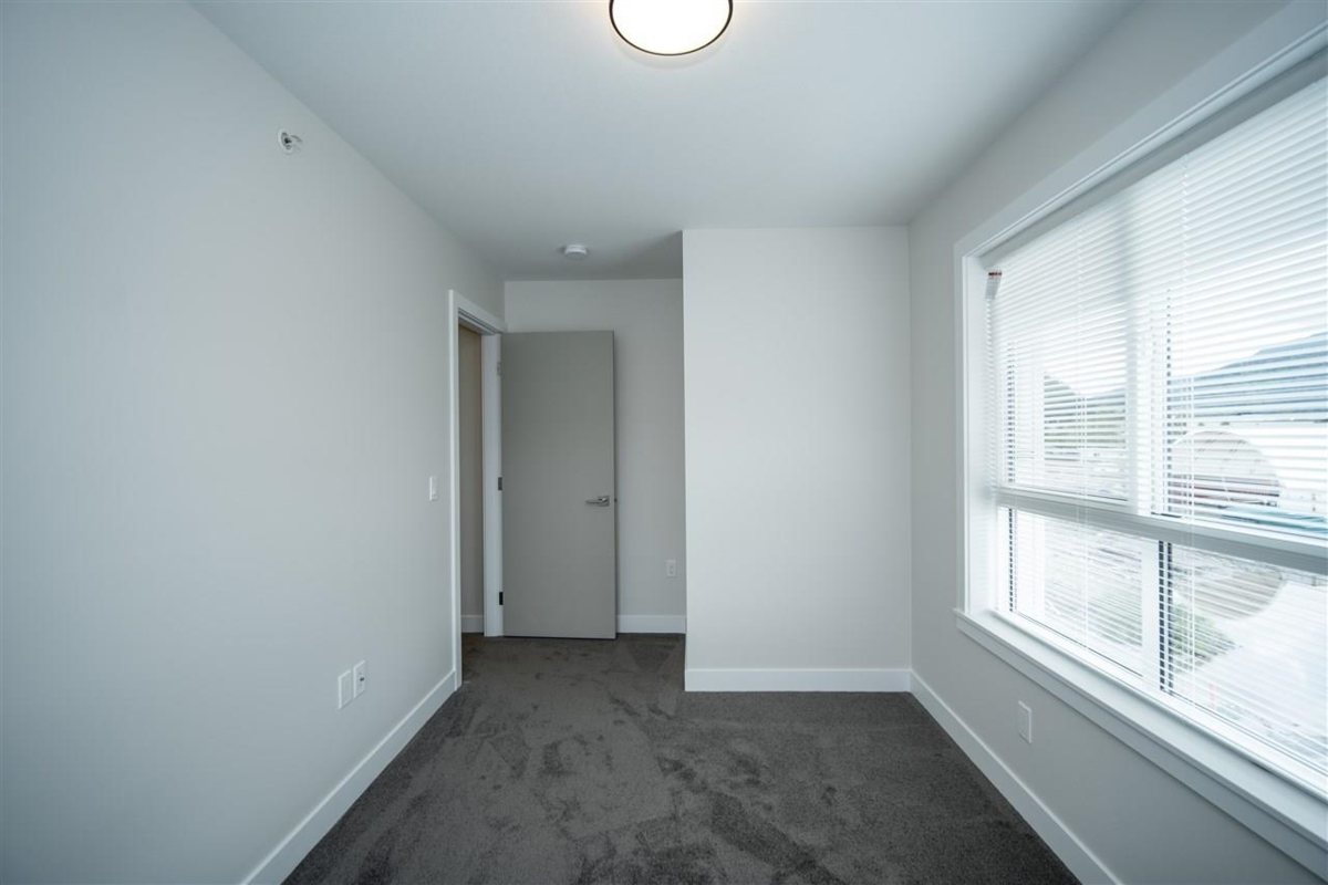 Laundry Room Photo of 225 46150 Thomas Road, Chilliwack, BC