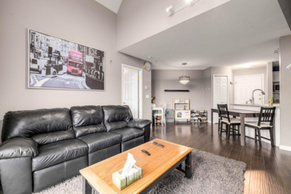 Kitchen Island Photo of 412 12125 75a Avenue, Surrey, BC