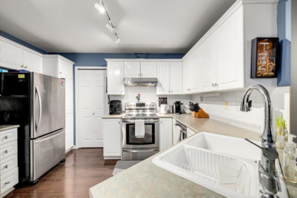Primary Bedroom Photo of 412 12125 75a Avenue, Surrey, BC