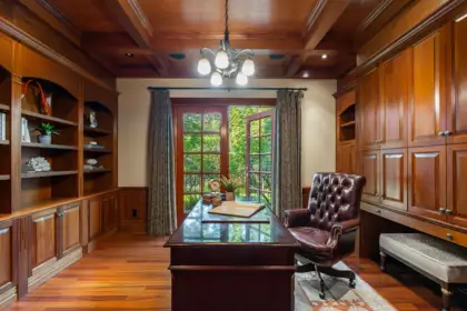 Entry Foyer Photo of 3937 Osler Street, Vancouver, BC