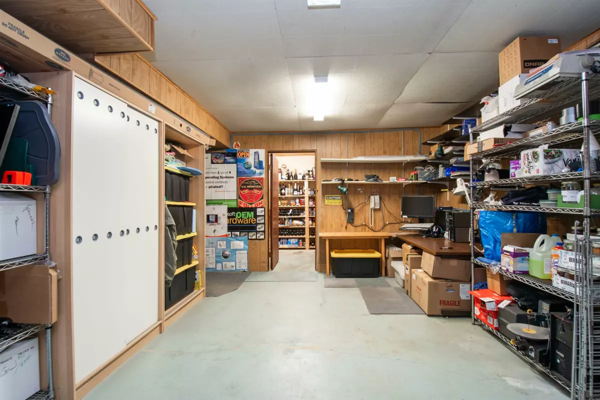 Entry Foyer Photo of 3875 Regent Avenue, North Vancouver, BC