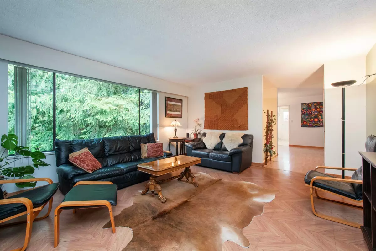 Family Room Photo of 3875 Regent Avenue, North Vancouver, BC