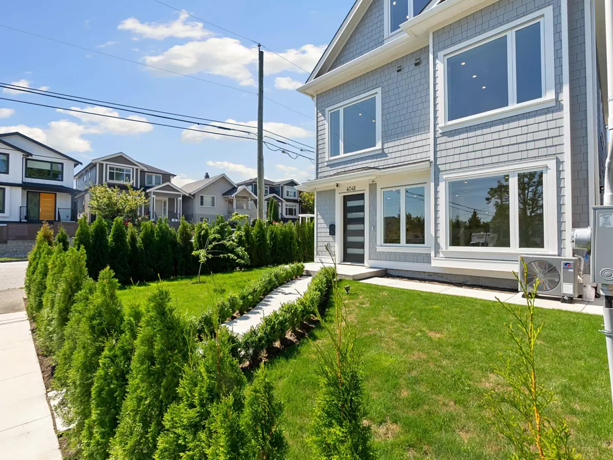 Living Room Photo of 4041 St. Catherines Street, Vancouver, BC