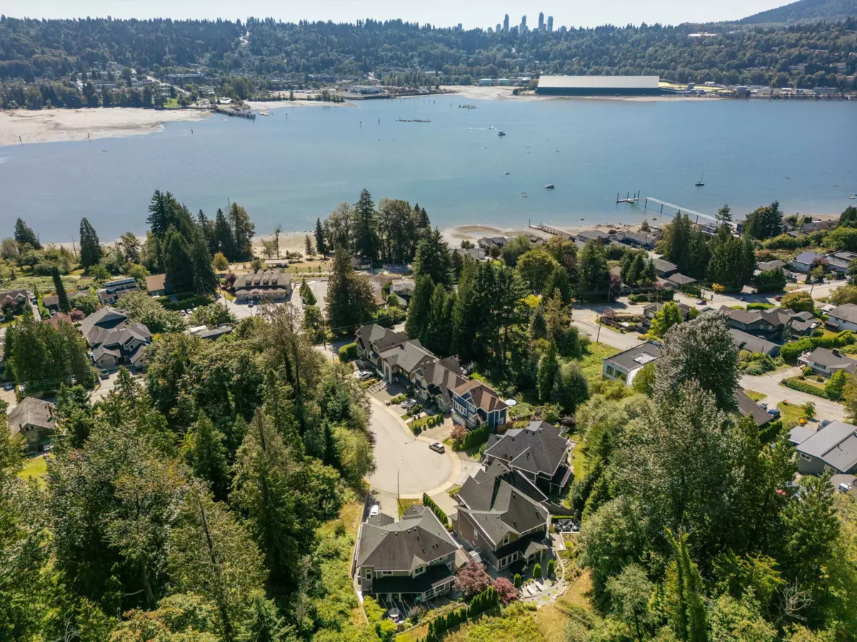 Walk-In Closet Photo of 626 Foresthill Place, Port Moody, BC