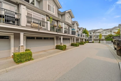 2 19330 69 Avenue, Surrey, BC, Surrey — Townhouse for sale