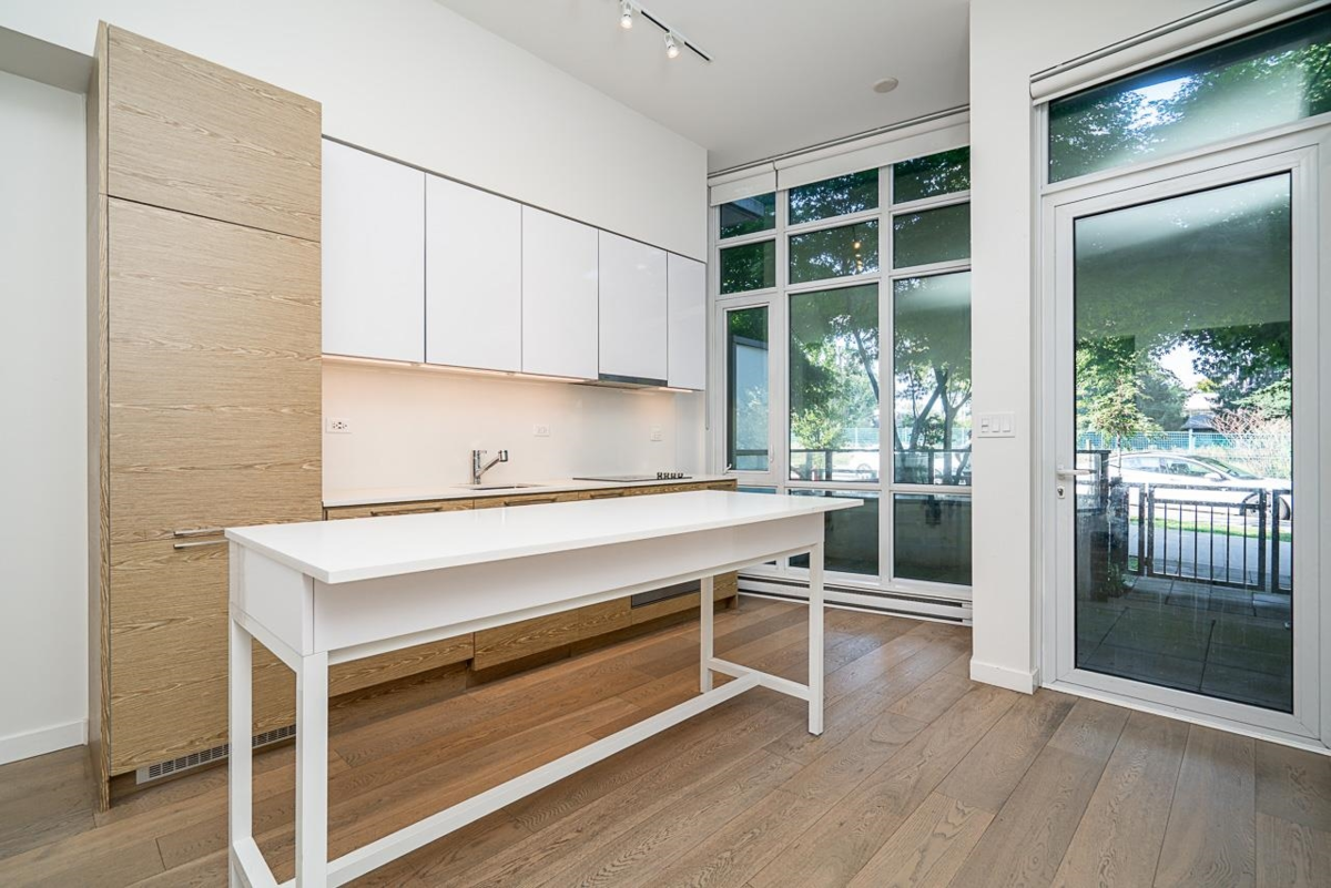 Kitchen Island Photo of TH 107 13438 Central Avenue, Surrey, BC
