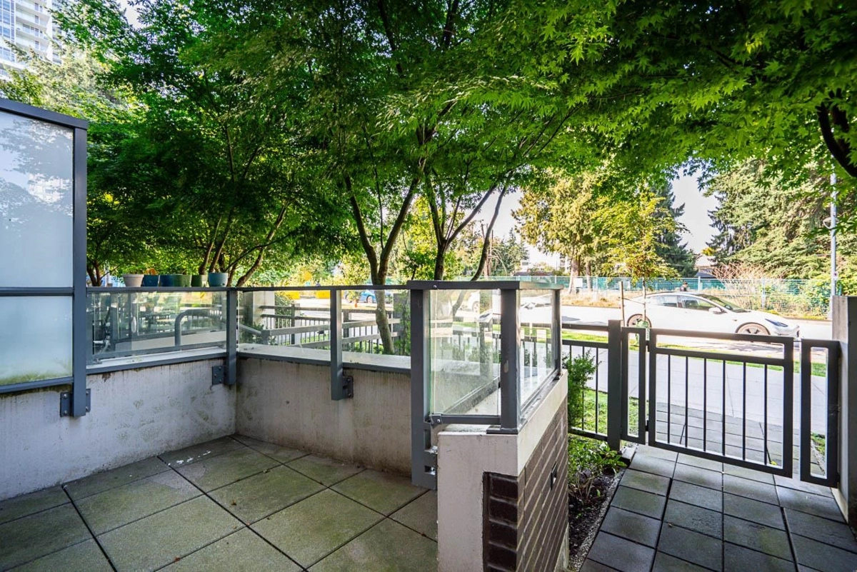 Kitchen Photo of TH 107 13438 Central Avenue, Surrey, BC