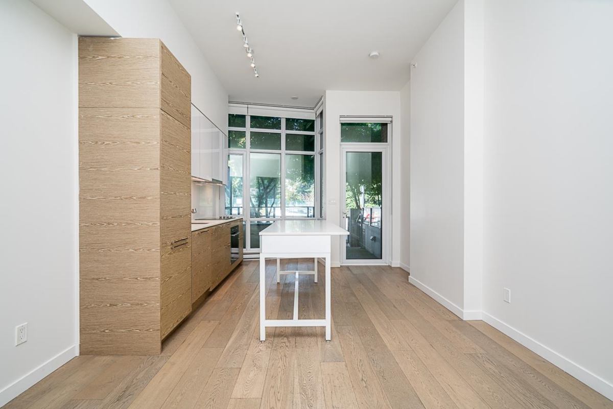 Walk-In Closet Photo of TH 107 13438 Central Avenue, Surrey, BC