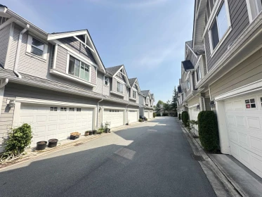 3 8200 Blundell Road, Richmond, BC, Richmond — Townhouse for sale