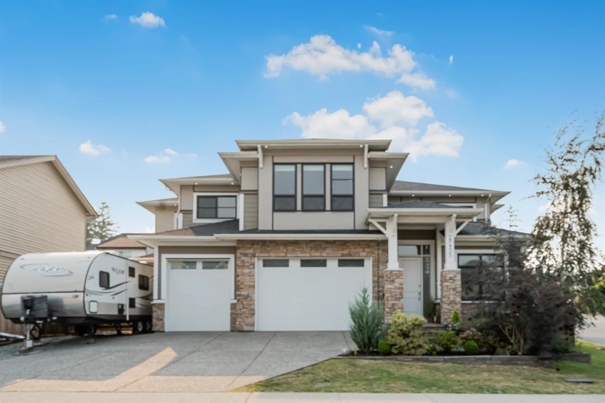 Exterior Front Photo of 8435 Mctaggart Street, Mission, BC