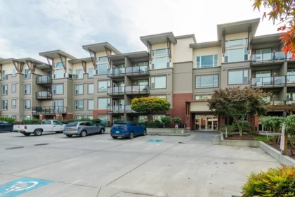 117 33539 Holland Avenue, Abbotsford, BC, Abbotsford — Apartment/Condo for sale