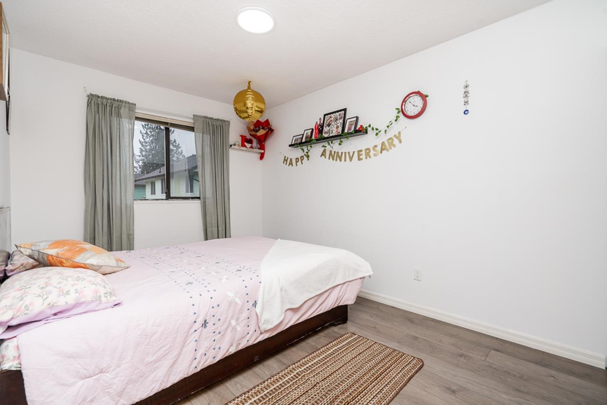 Bedroom 2 Photo of 15672 99b Avenue, Surrey, BC