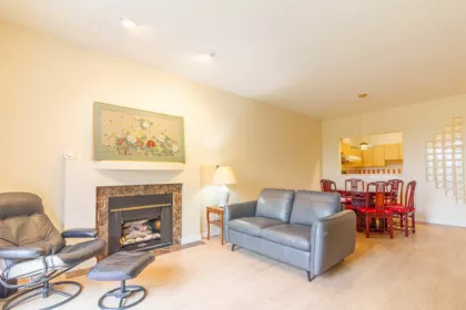 306 4951 Sanders Street, Burnaby, BC, Burnaby — Apartment/Condo for sale