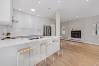288 E 16th Avenue, Vancouver, BC, Vancouver — Half Duplex for sale