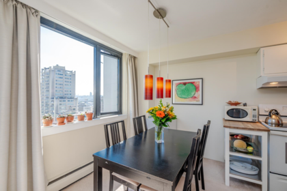 Kitchen Island Photo of 1004 1330 Harwood Street, Vancouver, BC