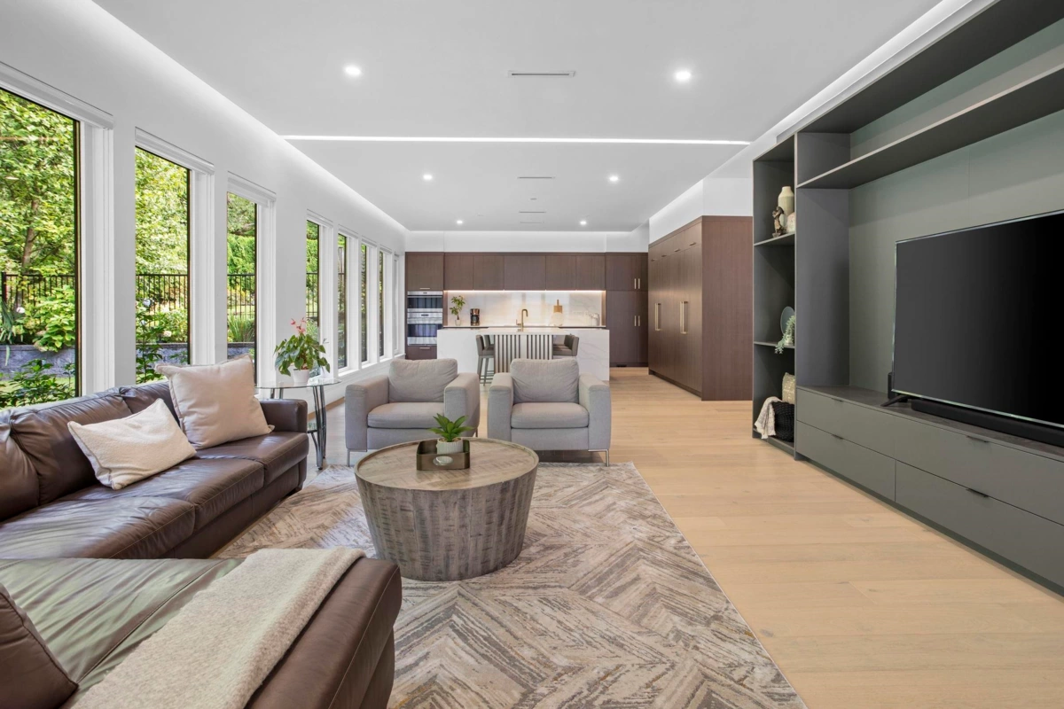 Breakfast Nook Photo of 5197 Sonora Drive, North Vancouver, BC