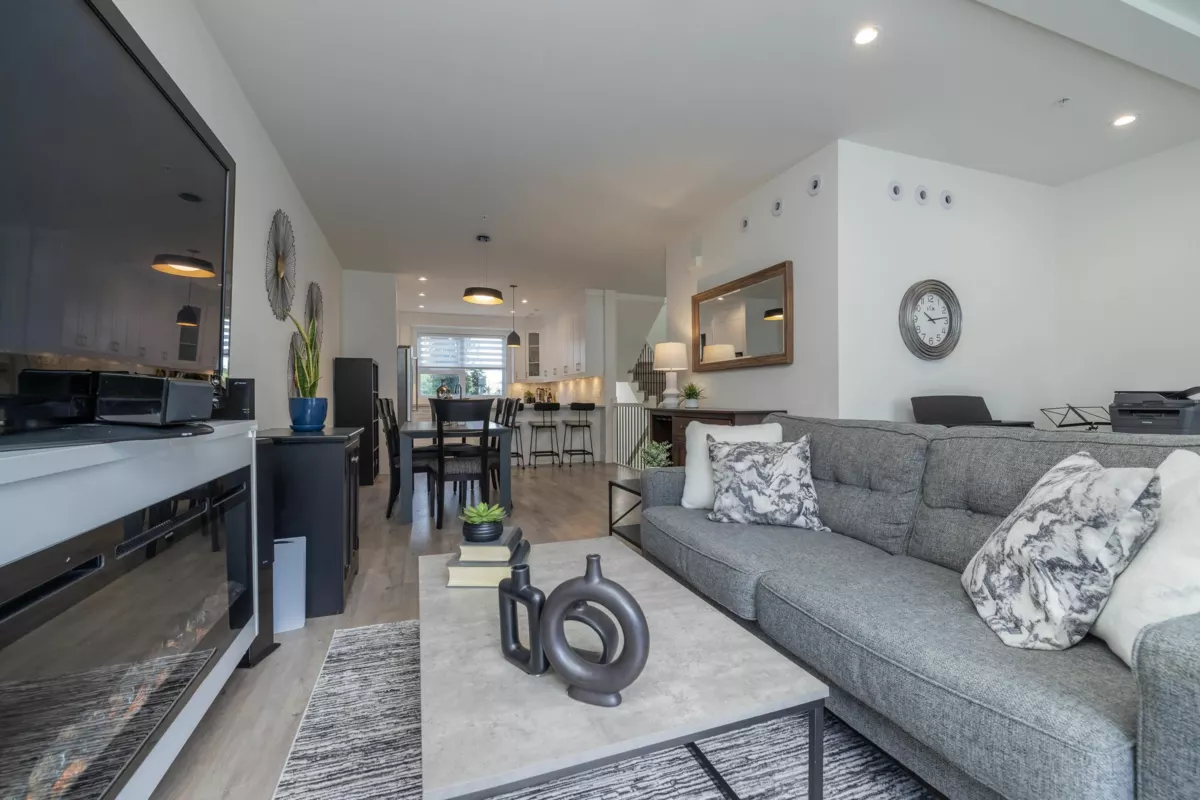 Breakfast Nook Photo of 8 22334 48 Avenue, Langley, BC