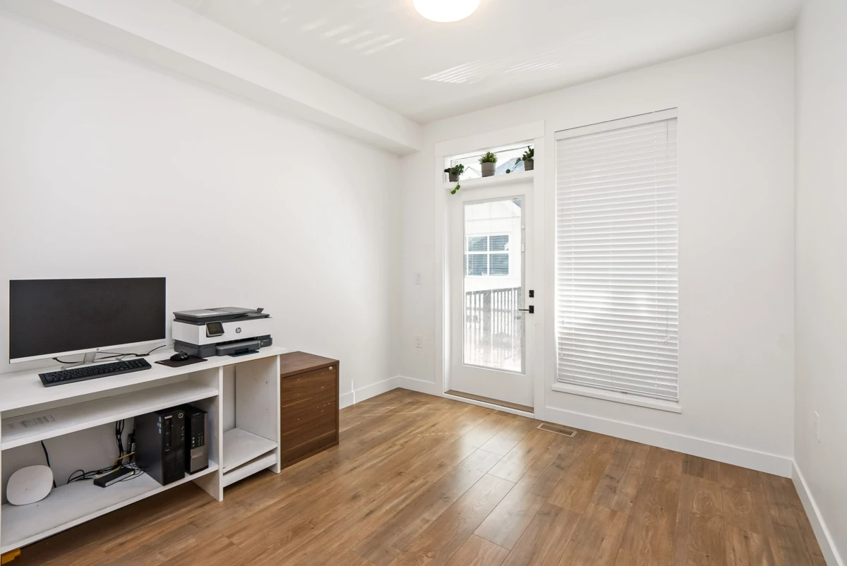 Guest Bathroom Photo of 19 21688 52 Avenue, Langley, BC