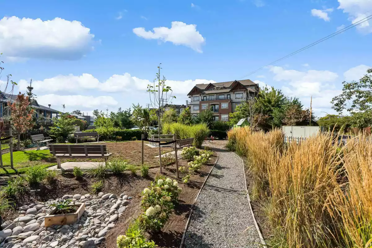 Hot Tub / Spa Photo of 19 21688 52 Avenue, Langley, BC