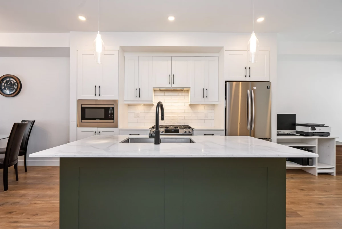 Kitchen Photo of 19 21688 52 Avenue, Langley, BC