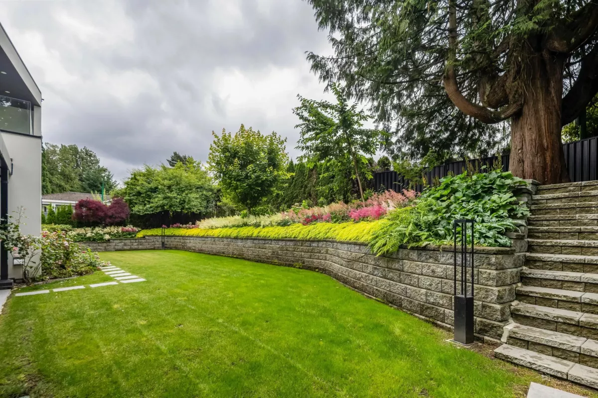 Basement Recreation Room Photo of 6363 Buckingham Drive, Burnaby, BC
