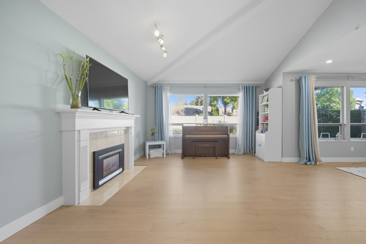 Bedroom 2 Photo of 118 15121 19 Avenue, Surrey, BC