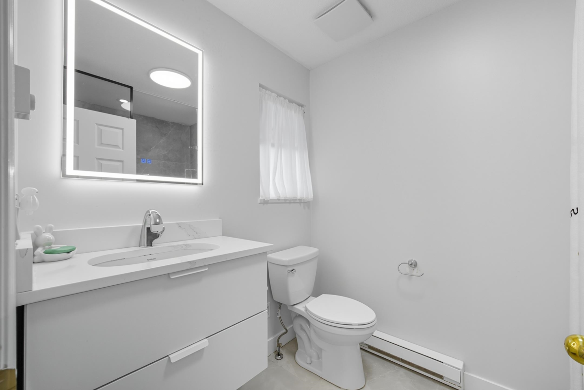 Outdoor Patio Photo of 118 15121 19 Avenue, Surrey, BC