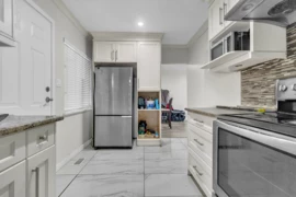 12552 99 Avenue, Surrey, BC