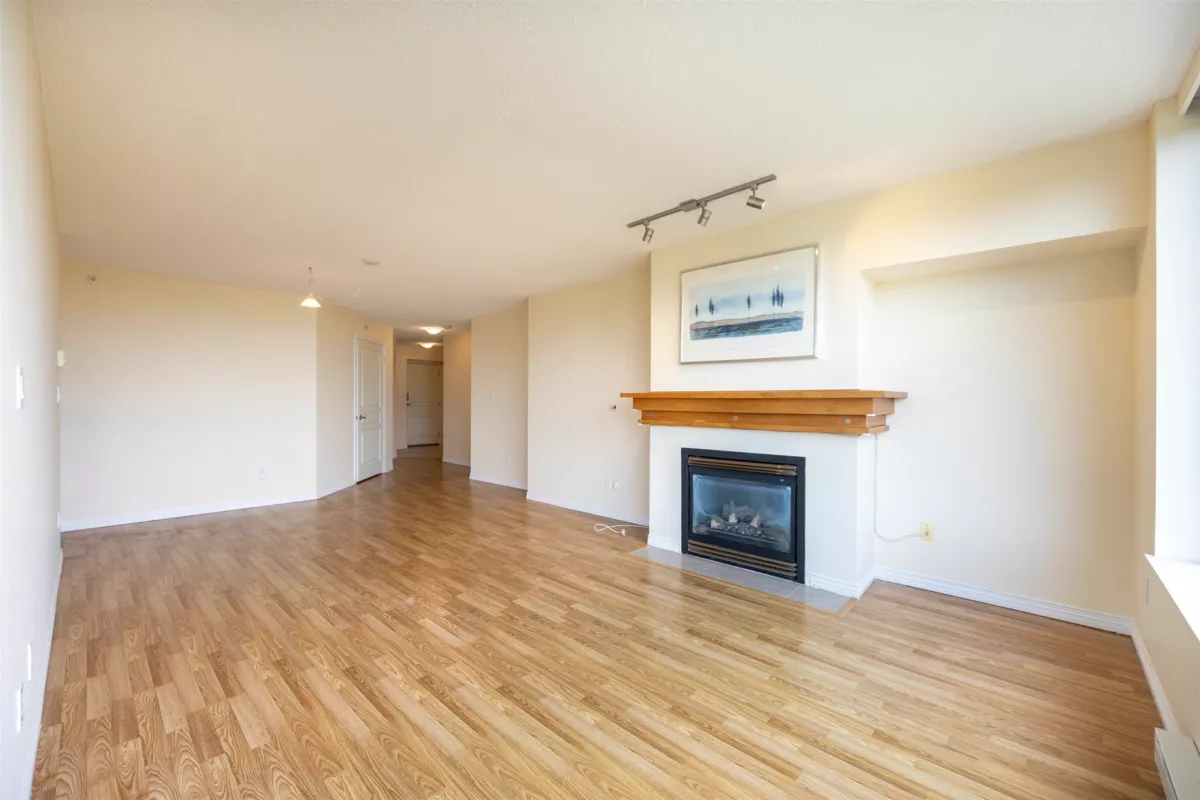 Primary Bathroom Photo of 1001 5639 Hampton Place, Vancouver, BC